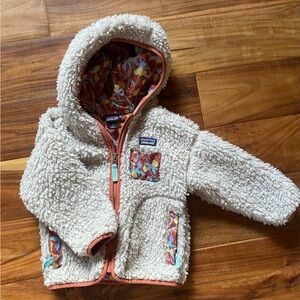 Patagonia Retro X Hoodie. SO warm and cute and stylish.